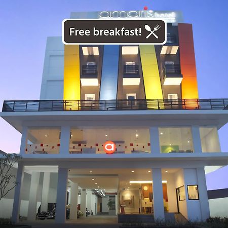 Amaris Hotel Malang Exterior photo
